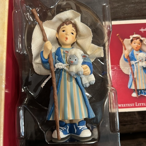 Hallmark Sweetest Little Shepherd ornament - Picture 2 of 2